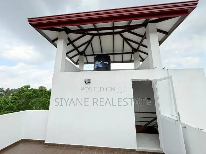 Brand New Luxury 3 Storey House for Sale Malabe