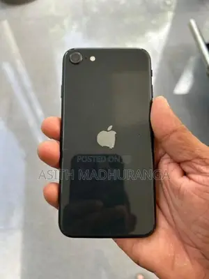 Apple iPhone SE 2 (Used)