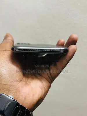 Apple iPhone 11 Pro Max 512GB (Used)