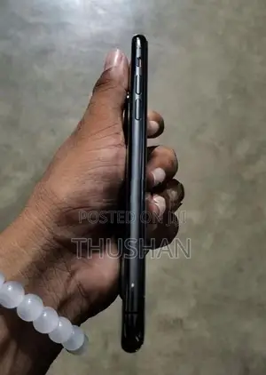 Apple iPhone X 64GB (Used)