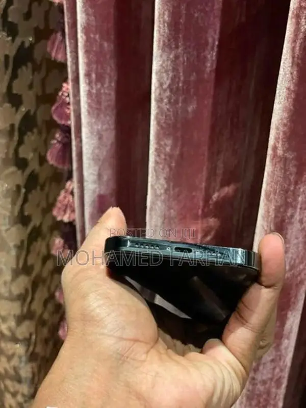 Apple iPhone 13 Pro (Used)