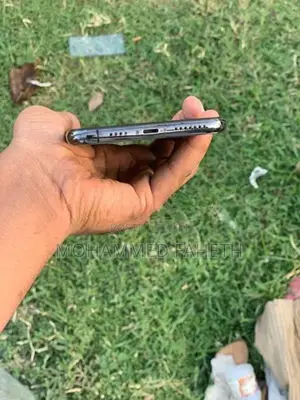 Apple iPhone XS Max (Used)
