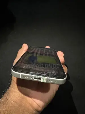 Apple iPhone 16 (Used)
