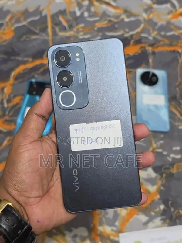 Vivo Y19s 5G 6/128GB (Used)