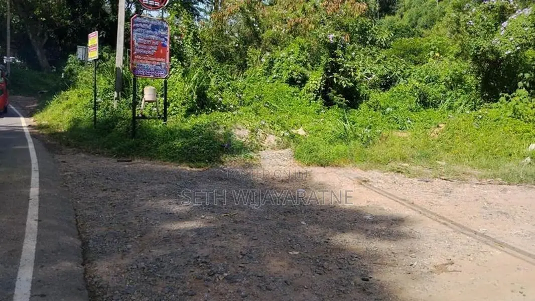 බණ්ඩාරවෙල නගරයට කි.මී. 3.6ක් දුරින් වටිනා ඉඩමක් කුලියට