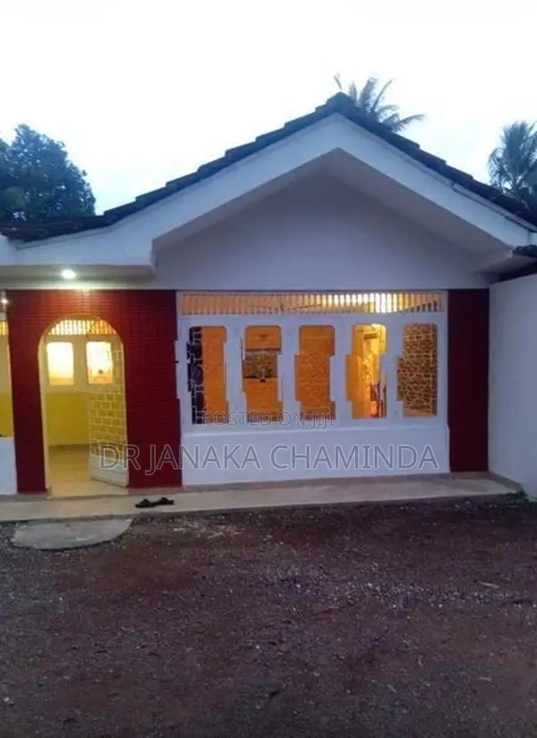 Single Storey House for Sale in Nagoda