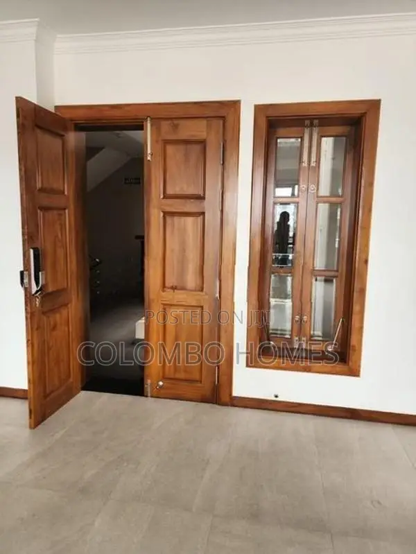 Luxury Apartment for Sale in Colombo 04