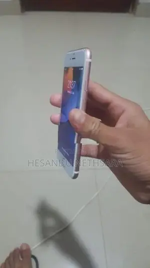 Apple iPhone 6S (Used)