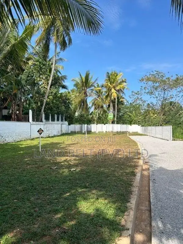 Kottawa ඉඩම්