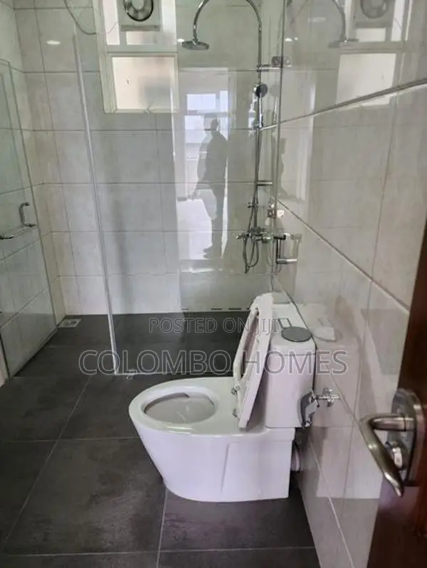 Luxury Apartment for Sale in Colombo 04