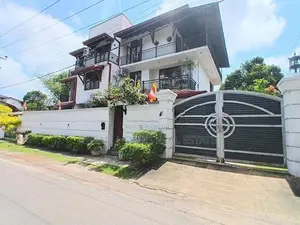 Luxury 3-Storey House for Rent in Pannipitiya