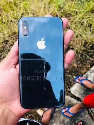 Apple iPhone X (Used)