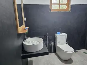 අගනා නිවසක් වැලිමඩින්