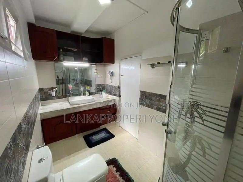 Luxury House for Sale at Ambalanwaththa.