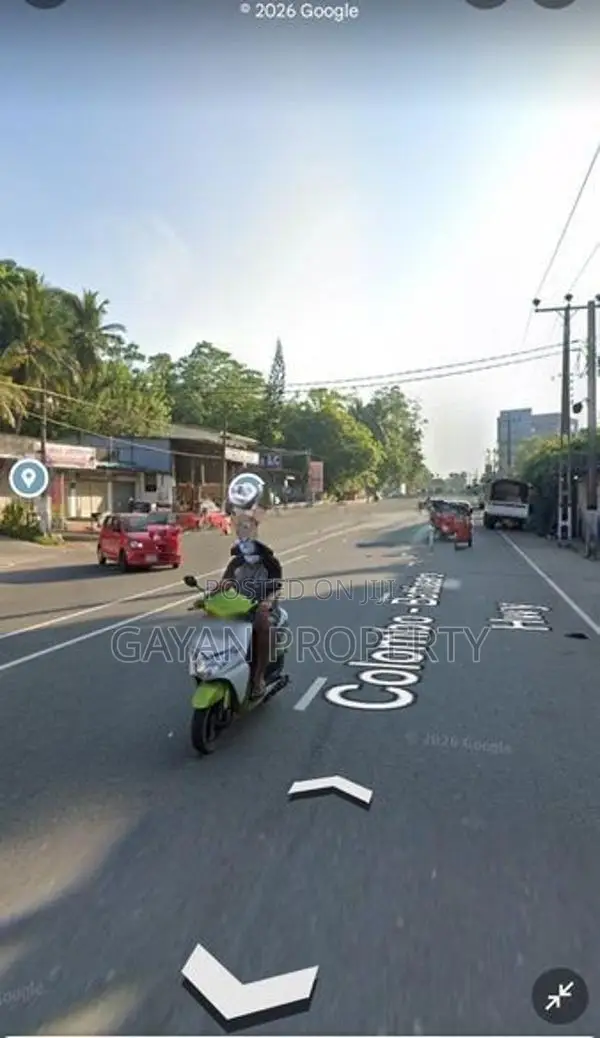 Prime Commercial Building for Sale High Level Road Homagama