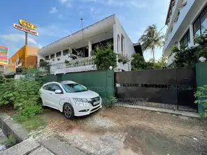 Prime Commercial Building for Sale High Level Road Homagama