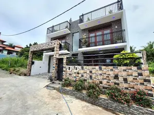 Kahathuduwa Build Luxury Three Story House for Sale