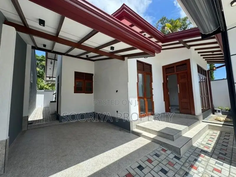 Brand New House for Sale in Moratuwa Piliyandala