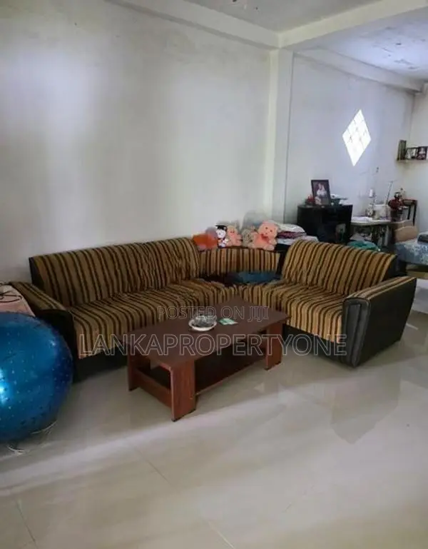 House for Sale at Hupugala