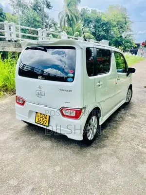 Suzuki Wagon R FZ 2018