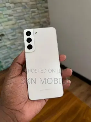Samsung Galaxy S10e 6GB 128GB (Used)