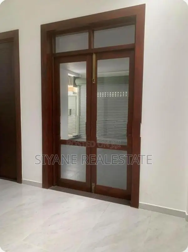Luxury House for Sale in Athurugiriya
