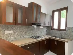 Luxury House for Sale in Athurugiriya