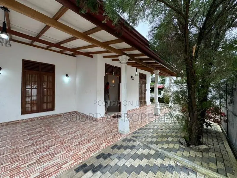 Newly Build House for Sale in Piliyandala