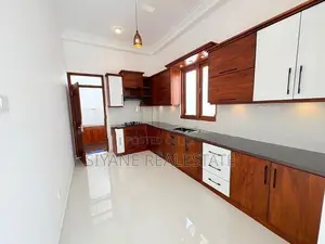 Luxury New House Sale In Thalawathugoda