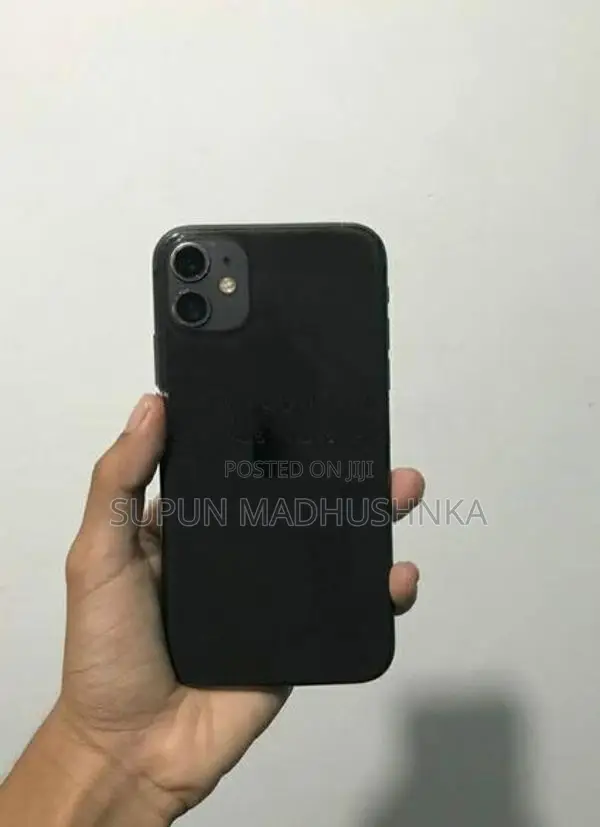 Apple iPhone 11 (Used)