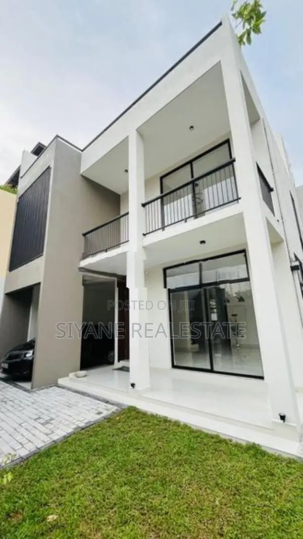Luxury New House for Sale in Athurugiriya
