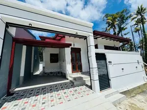 Beautiful Brand New House for Sale - Piliyandala