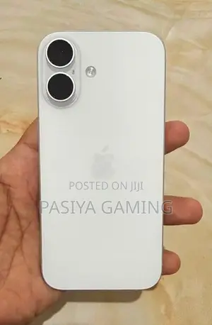 Apple iPhone 16 (Used)