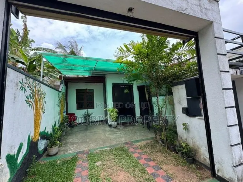 Newly Build House for Sale in Piliyandala