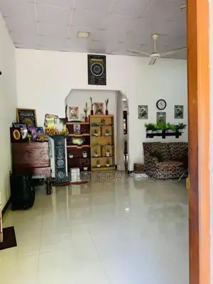 Wattala Hunupitiya Mw House for Sale