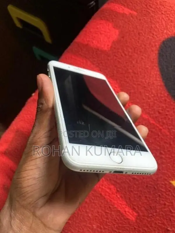Apple iPhone 8 Plus (Used)