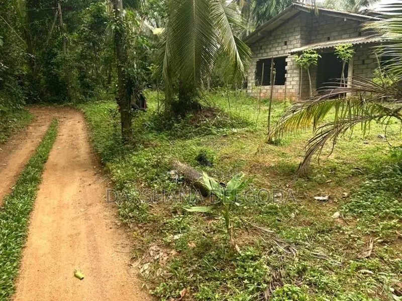 Land For Sale in Horana