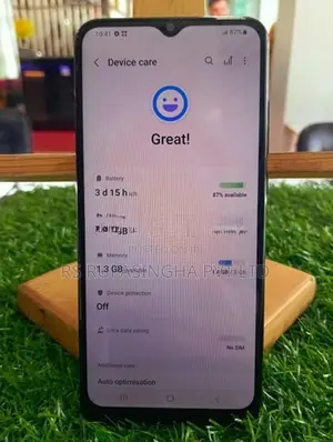 Samsung Galaxy A04e / 3GB 32GB (Used)