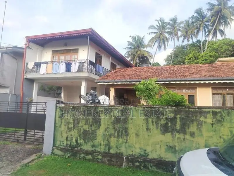 Wattala Kerawalapitiya Two House for Sale