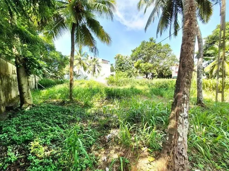 8.10 Perches Residential Bare Land For Sale Polwatta