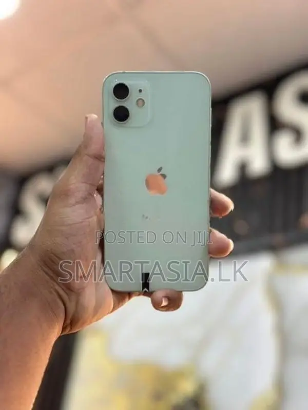 Apple iPhone 12 64GB (Used)