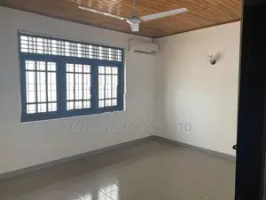 5 Bedroom House for Lease in Colombo 08 (EM032AC)