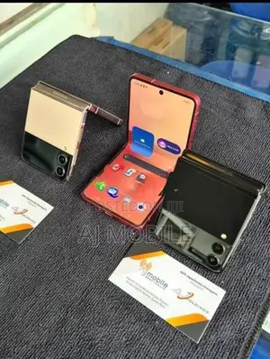 Samsung Galaxy Z Flip 6 256GB (Used)