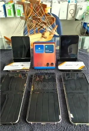Samsung Galaxy Z Flip 6 256GB (Used)