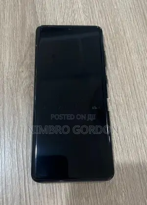 Samsung Galaxy S20 Ultra Flagship (Used)