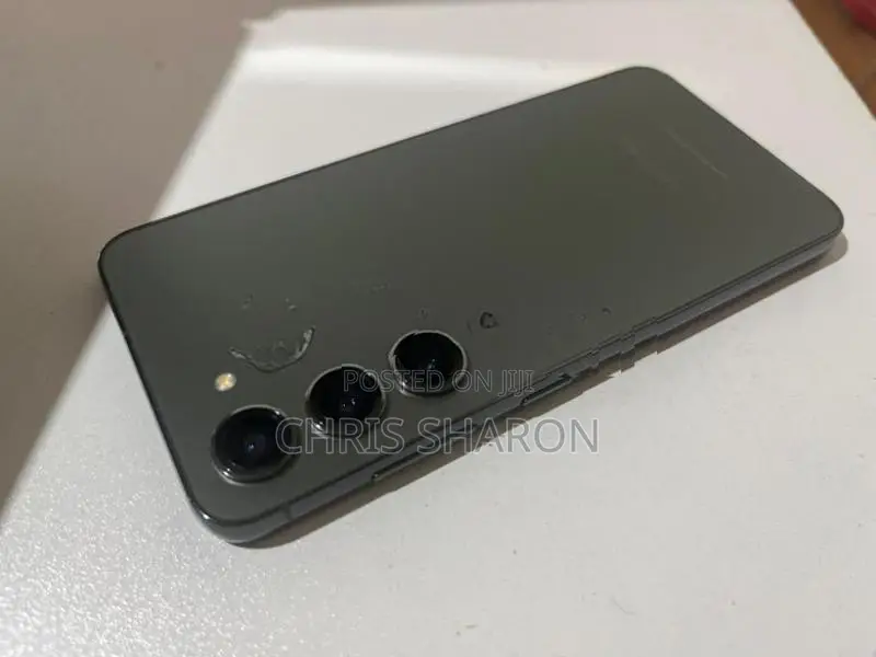 Samsung Galaxy S23 (Used)