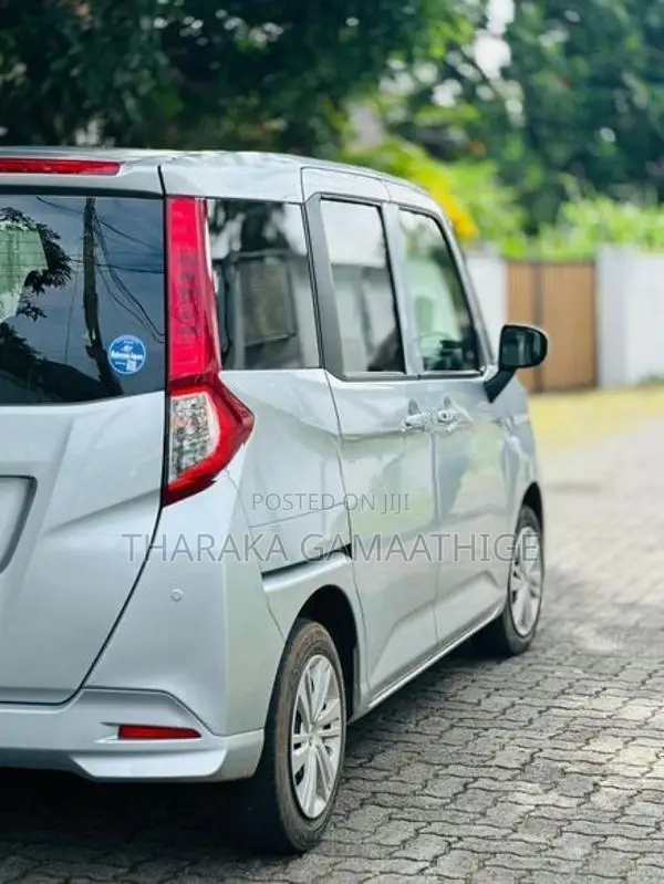 Toyota Roomy 2023