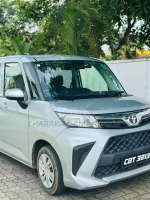 Toyota Roomy 2023