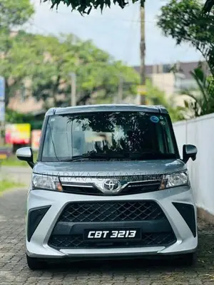 Toyota Roomy 2023