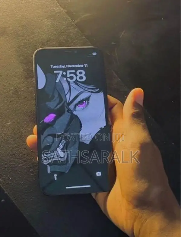 Apple iPhone 12 (Used)